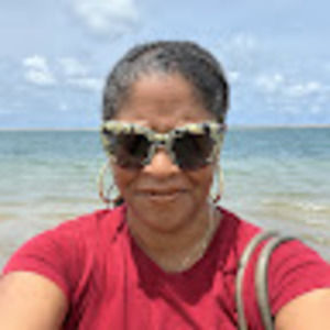 Meet your Posher, Chanita